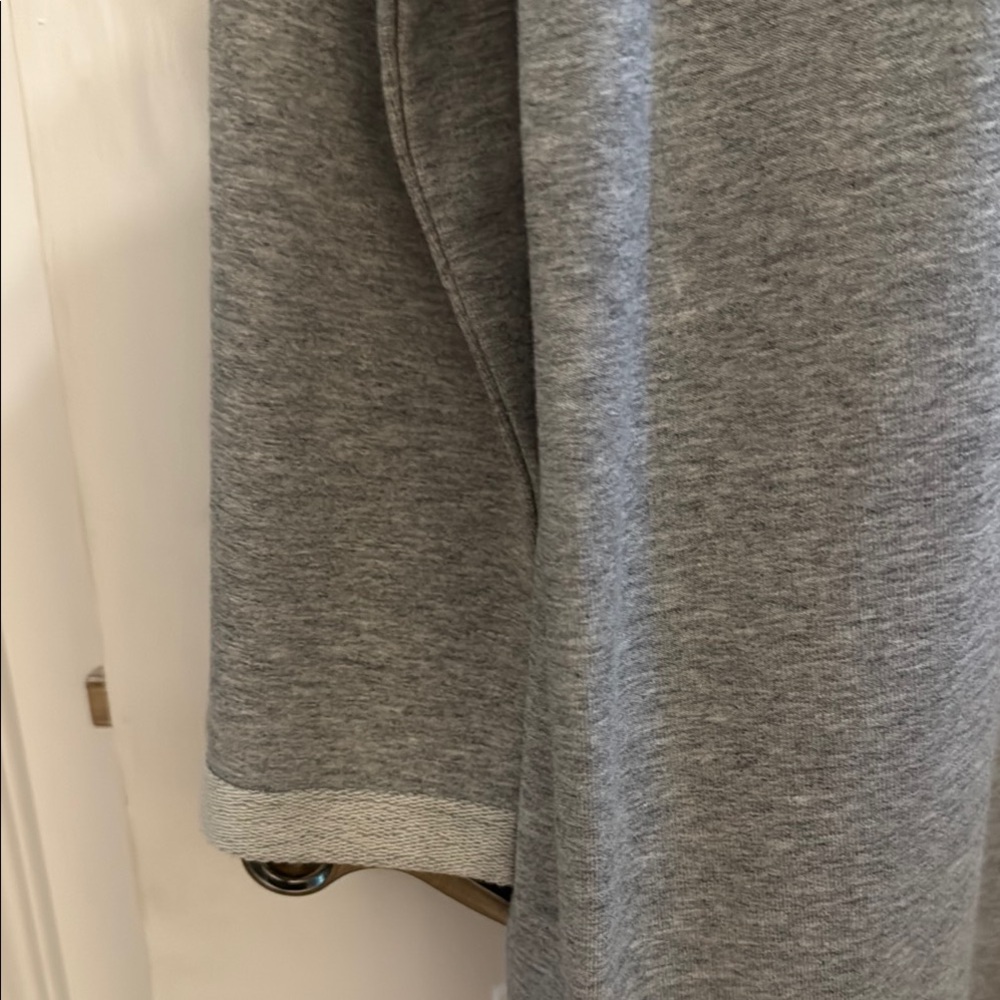 Gray Cotton cardigan with Classic Tailoring and Structured Silhouette - Picture 5 of 9